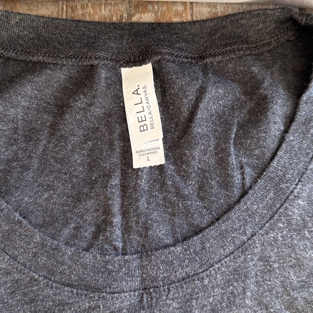 Dogs Weekend & Hawkeyes Ladies Bella Canvas tee Size Large.  Heather Grey - Picture 3 of 4